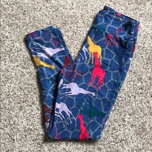 2/$12 or 3/$15 NWOT - LuLaRoe Giraffe OS Leggings